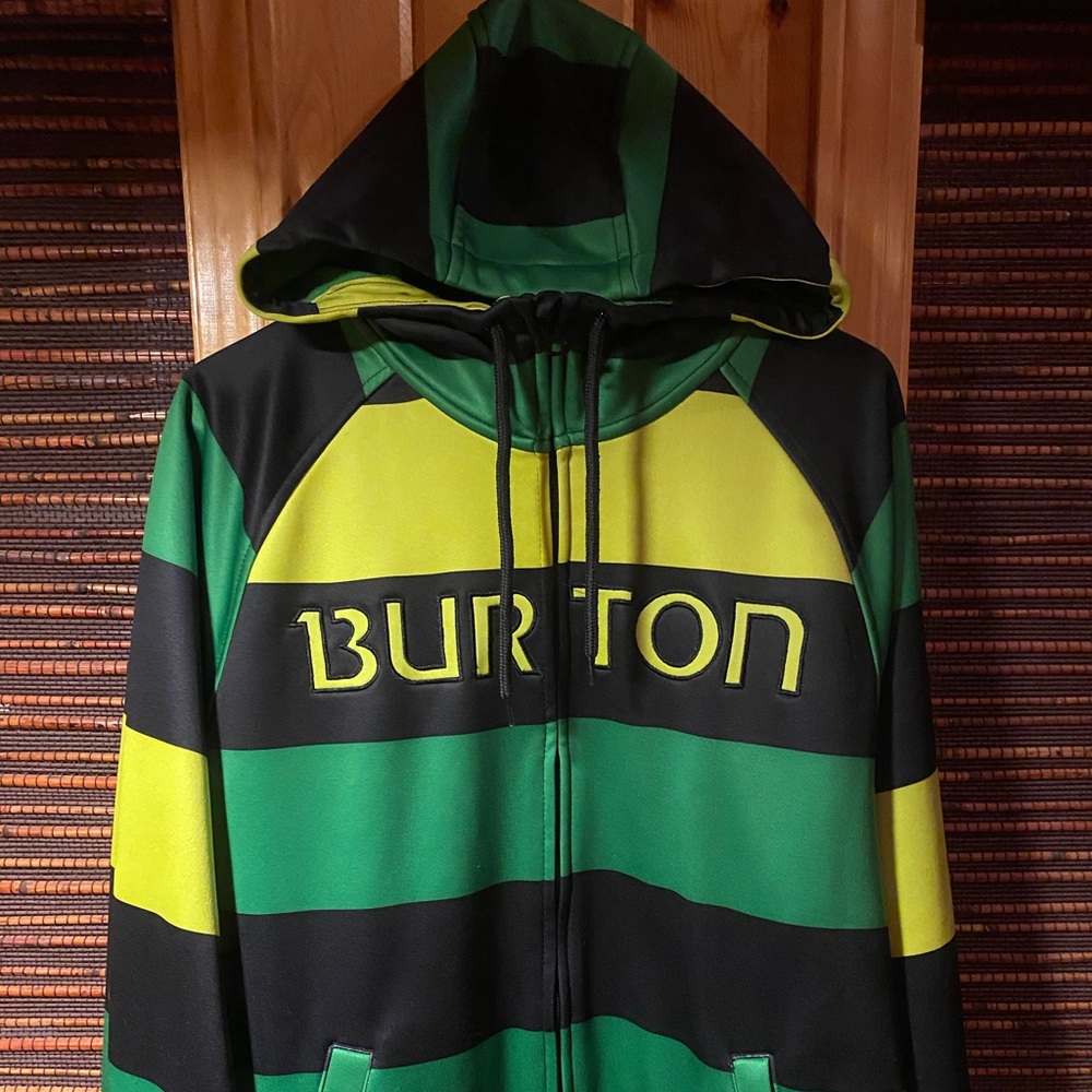* Final Markdown - Burton Hoodie XL